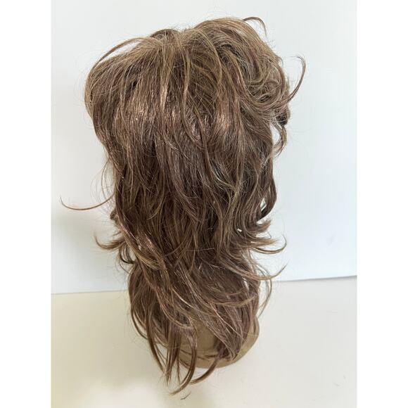 Layered Shoulder Length Women's Wig Bangs Premium Synthetic Hair dark Blonde - Picture 10 of 16